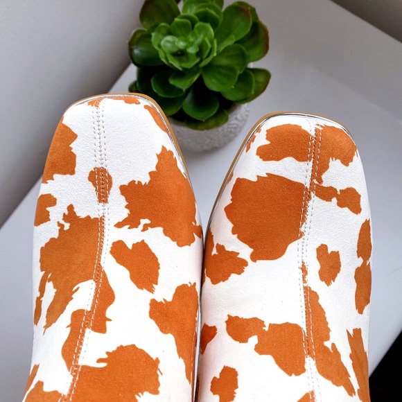 🍂 COW PRINT FAUX SUEDE STITCHED CHUNKY HEEL MULES - Picture 5 of 16